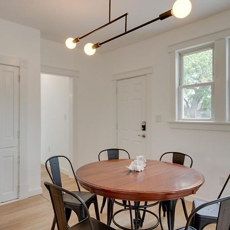 Modern Family Home In Mason With Backyard And Fire Pit Εξωτερικό φωτογραφία